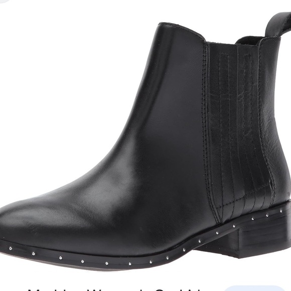 Steve Madden Women's Orchid Ankle Bootie black leather size 10 - Picture 1 of 7